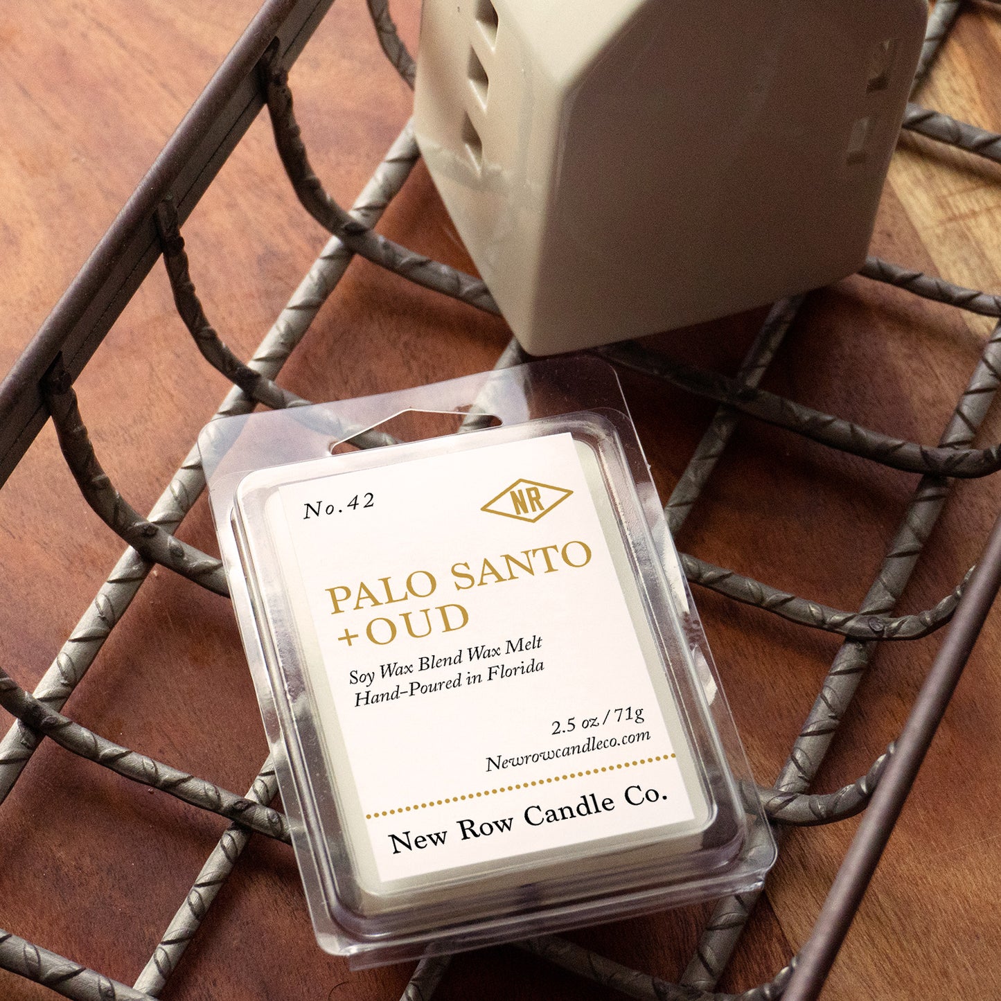 Palo Santo + Oud Farmhouse Wax Melt